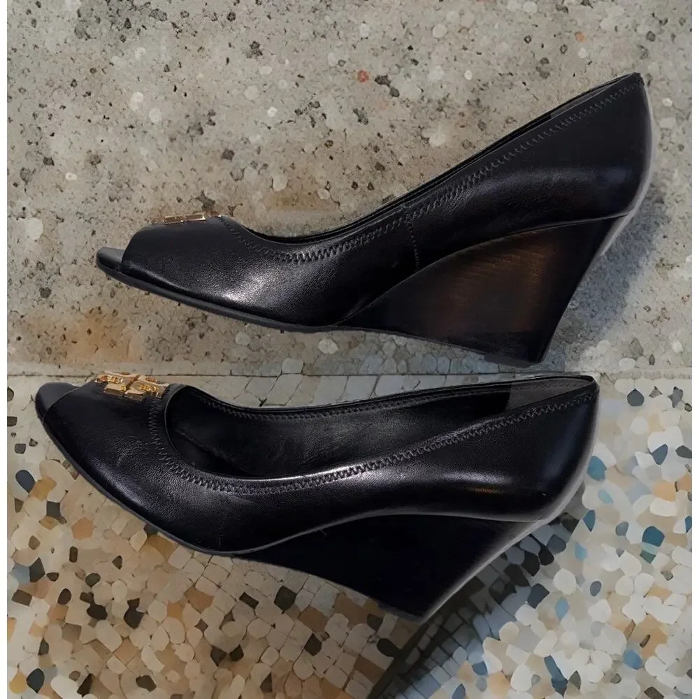 Tory Burch Jolie Peep Toe Black Leather Wedge Heel Preppy Career Formal Sz 9.5M